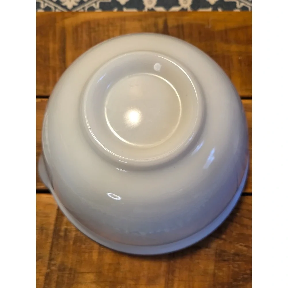 Vintage Sunbeam White Milk‎ Glass Batterl Bowl Kitchenware Baking Prep
